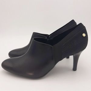 CALVIN KLEIN Jeanine Ankle Bootie, Black Leather Stiletto Ankle Boots, size 8